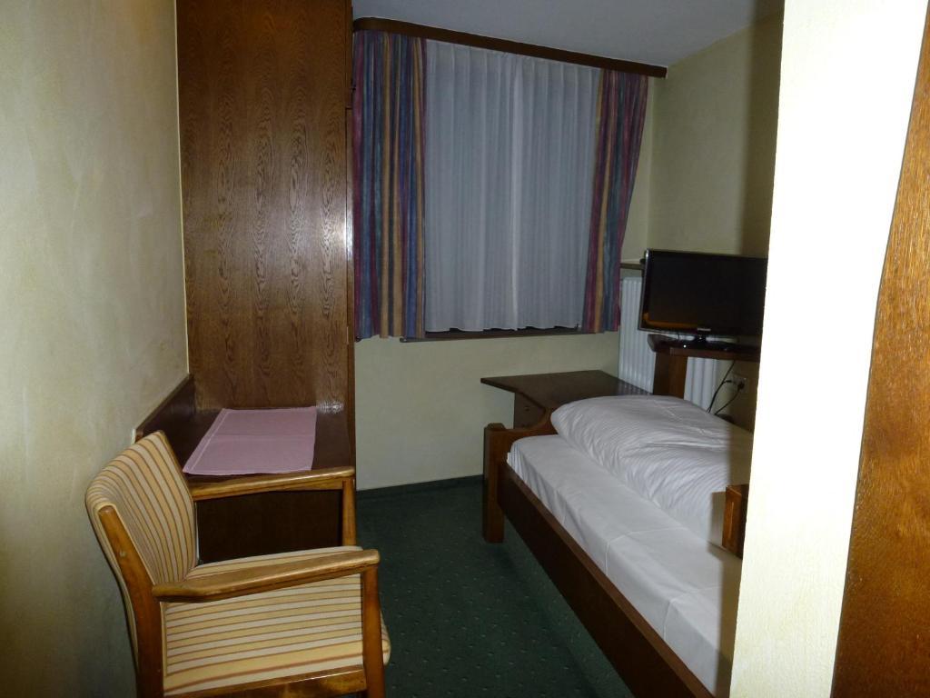 Gasthof Hotel Reif Königstein in der Oberpfalz الغرفة الصورة